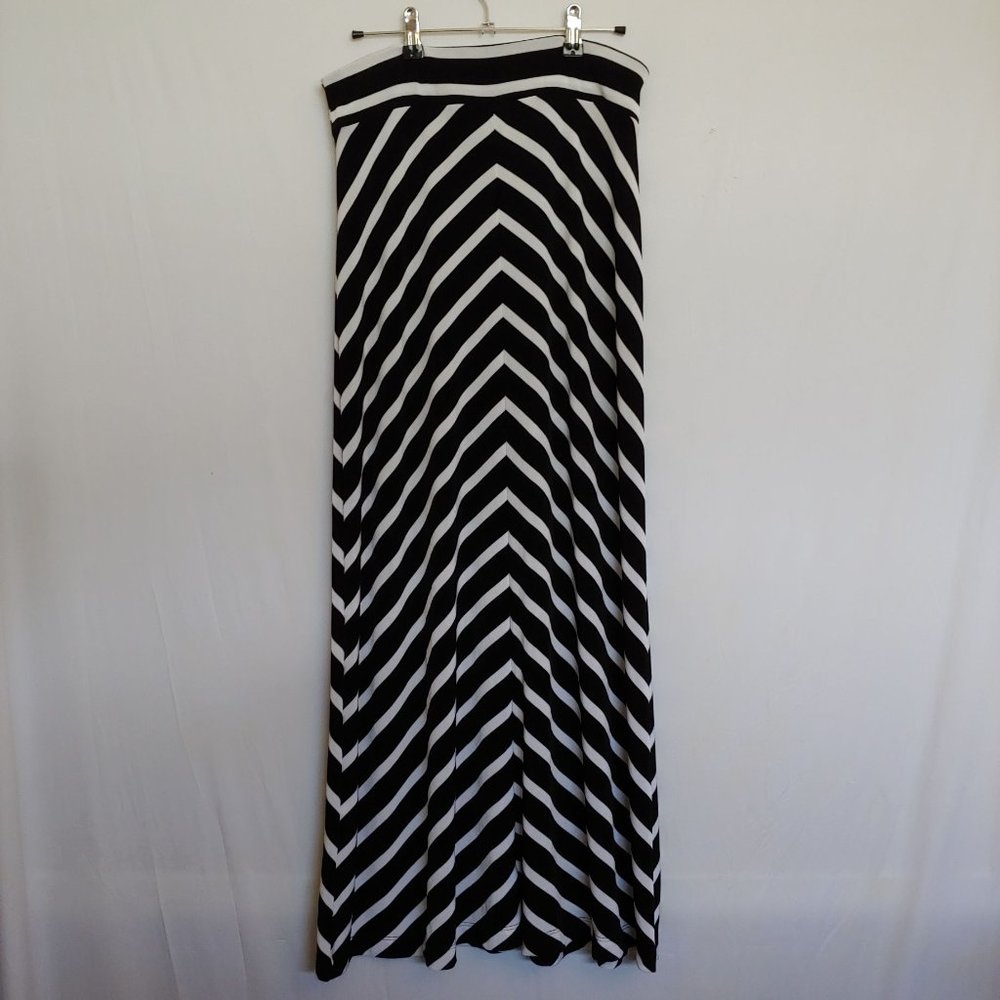 Chico's black and white stripe maxi slinky knit  skirt size1